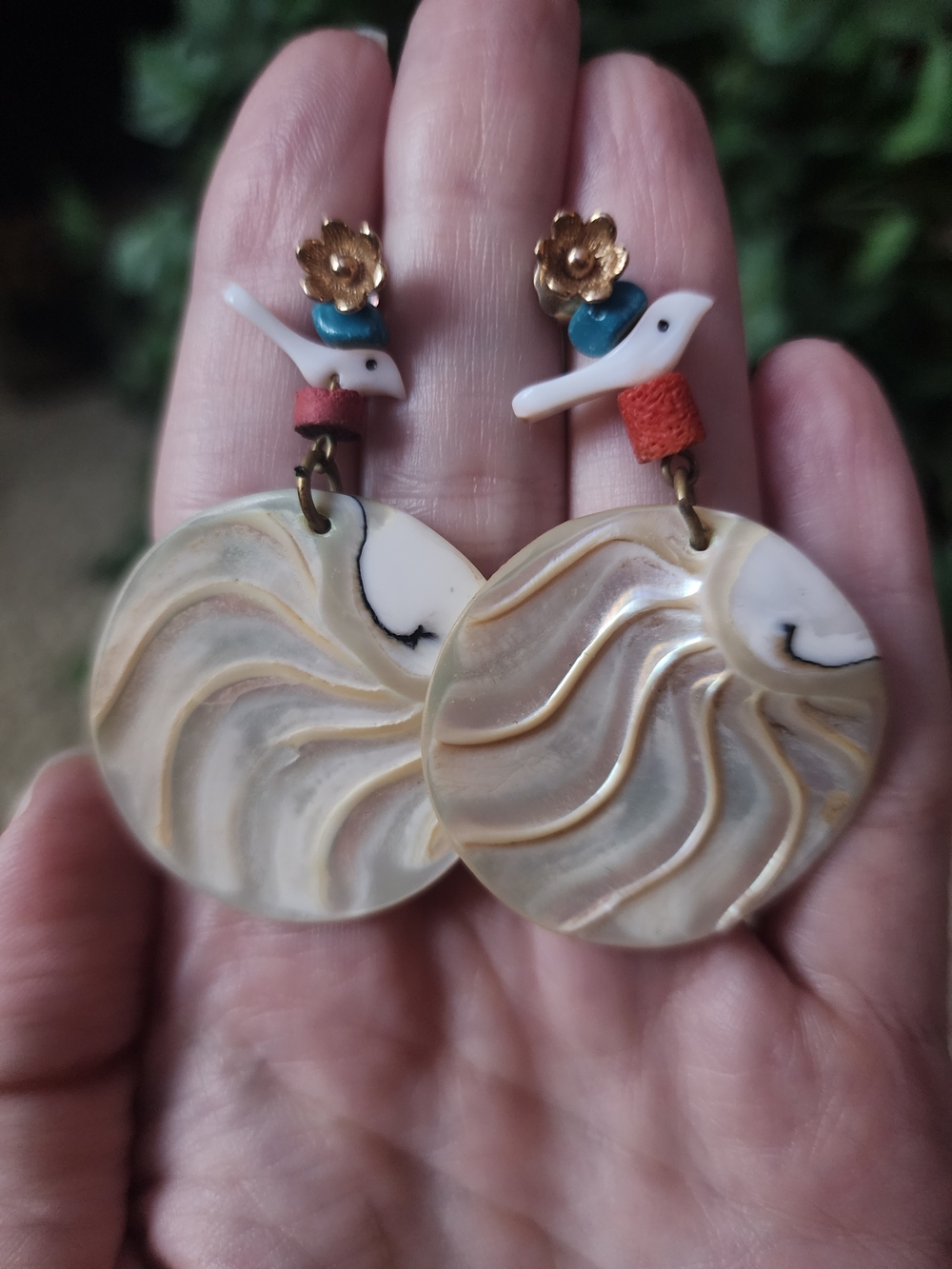 Handcrafted Beige Swirl Bird Drop Earrings